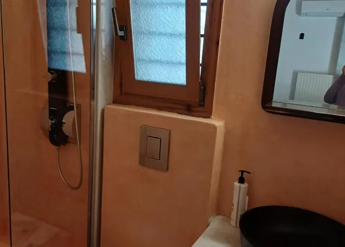 Siroco's And 3* パロス島