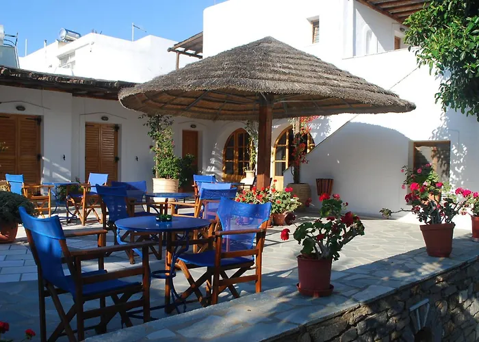 Siroco's And Ξενοδοχείο με διαμερίσματα 3*