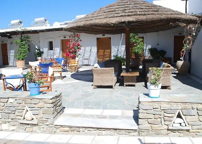 Aparthotel Siroco's And Páros