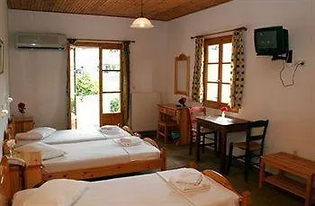 Aparthotel Siroco's And 3*