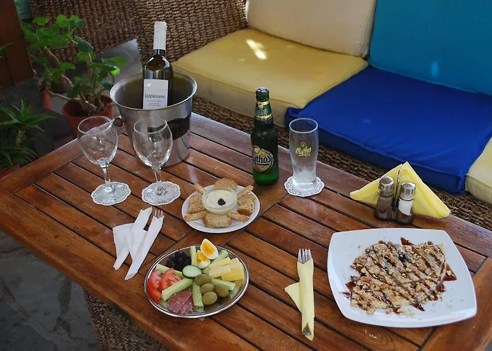 Siroco's And Aparthotel Parikia (Paros)